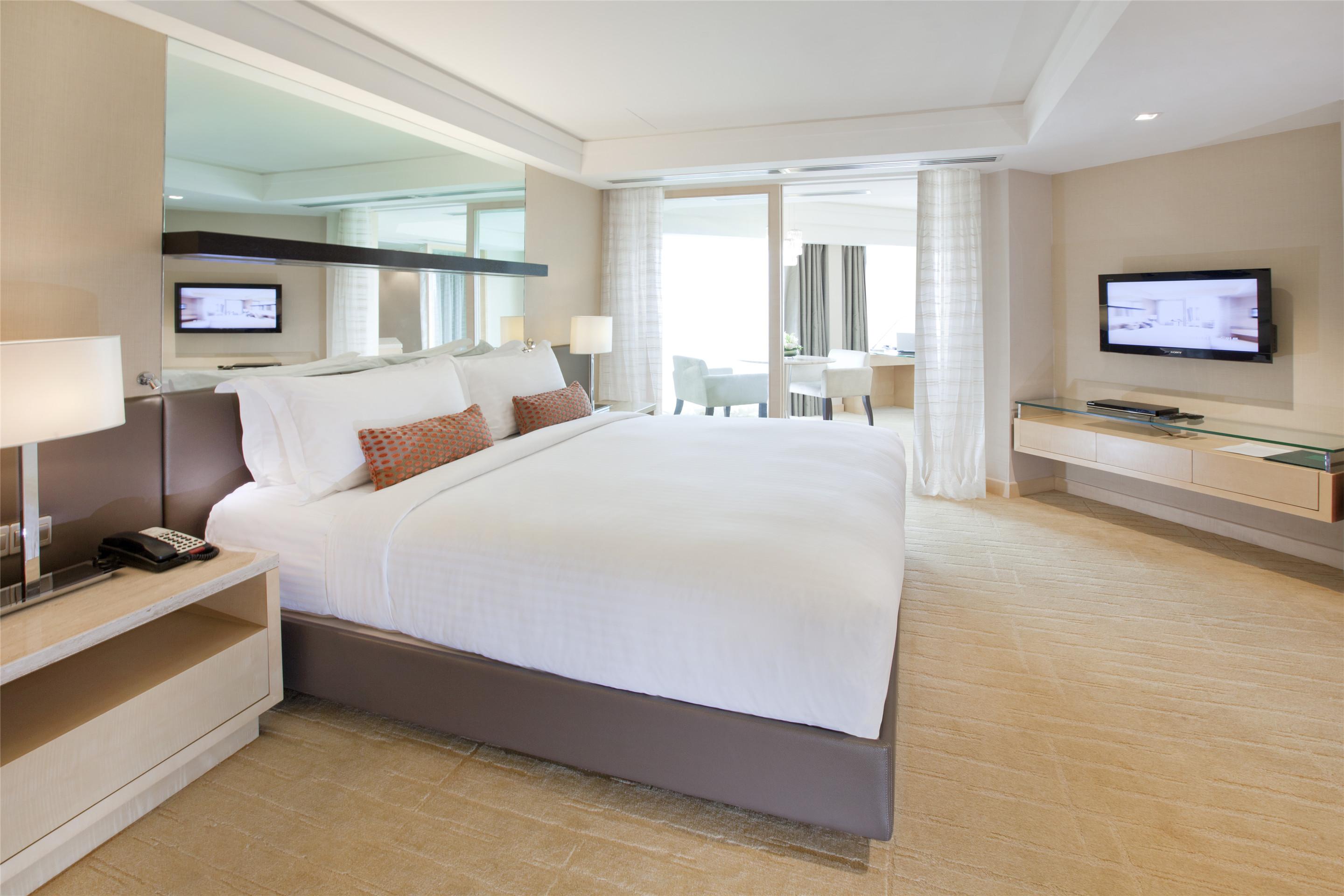 Dorsett Grand Subang Hotel Subang Jaya Εξωτερικό φωτογραφία A bedroom at the hotel