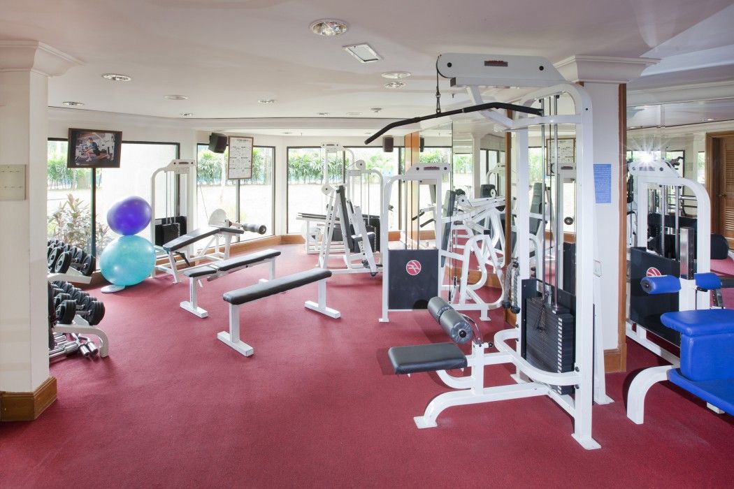 Dorsett Grand Subang Hotel Subang Jaya Εξωτερικό φωτογραφία A typical gym